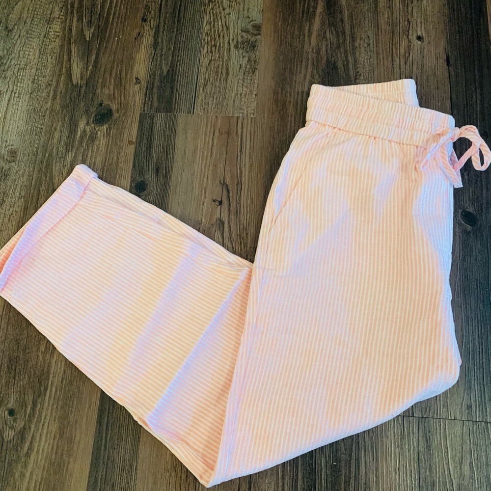 J crew pink & white linen cropped pants.